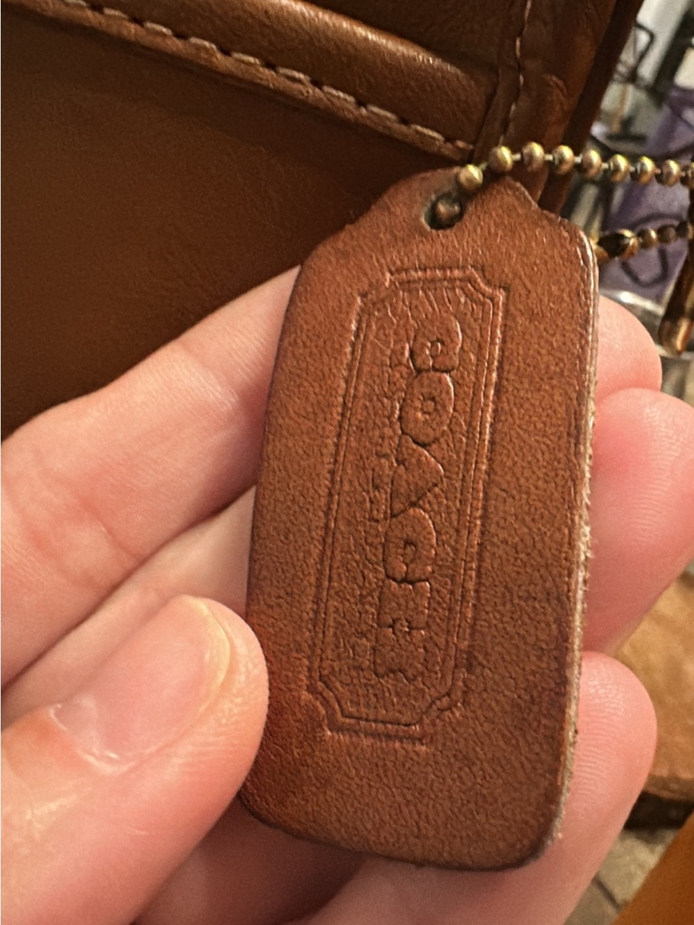 Vintage coach stewardess bag. British tan. Hand painted. - Picture 9 of 13